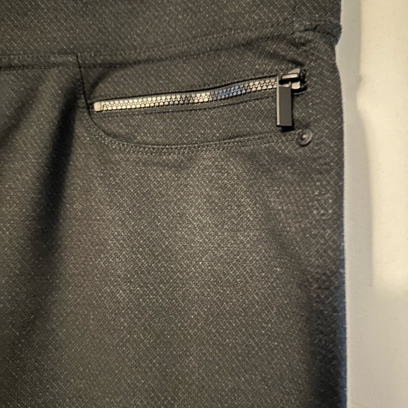 DKNY Jeans - Picture 1 of 6